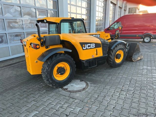 Pala gommata JCB 525-60 / 1.064 h / 2022 / Klima!