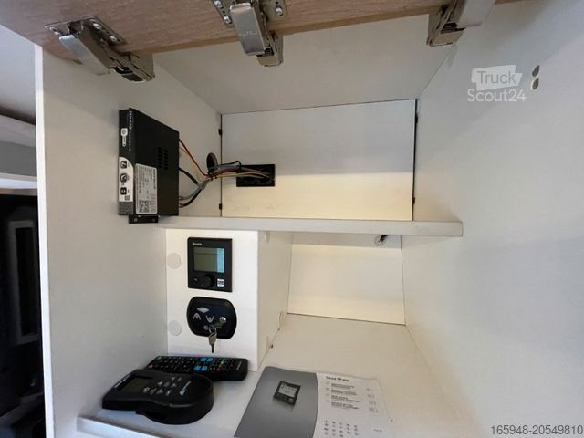 Half-integraal camper MOOVEO TEI 70 DH Raumwunder mit Face2Face und Heckbad