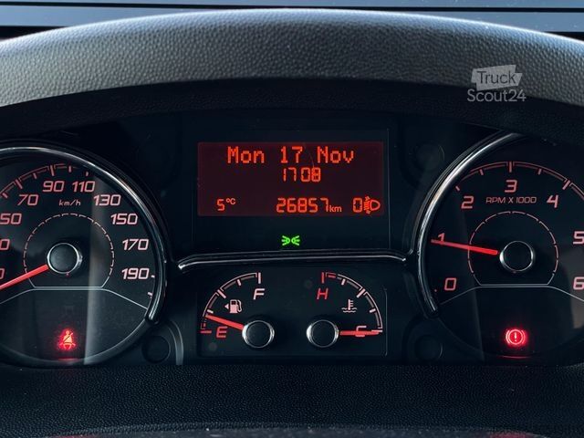 Half-integraal camper MOOVEO TEI 70 DH Raumwunder mit Face2Face und Heckbad