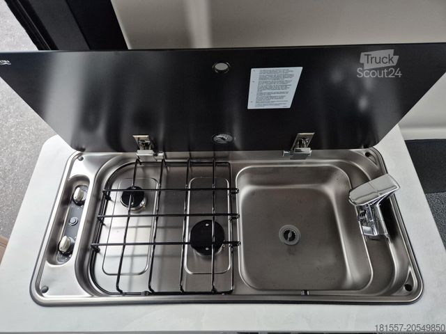 Autocaravana CARADO pro CV 541 Automatik, Navi, LED, ACC