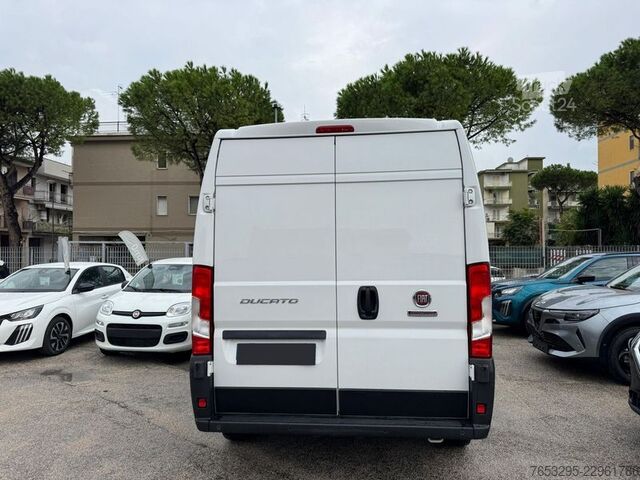 Erikoiskäyttöinen kuorma-auto FIAT Ducato