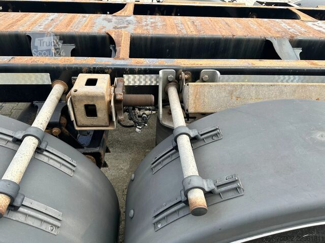 Konttikuljetukset D-TEC FLEXITRAILER TRACTION / ADR / SAF + discbrakes ...