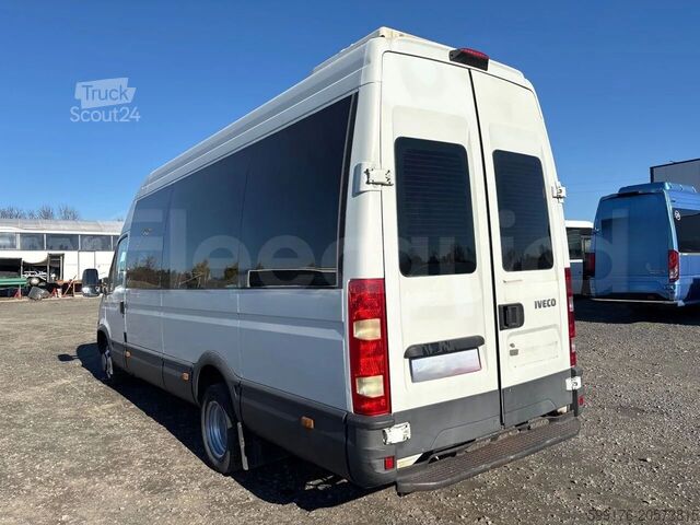 Trasporto persone IVECO Kapena