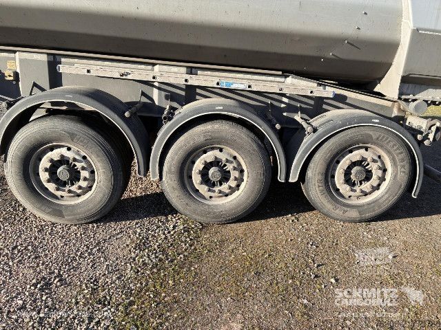 Pašizgāzēja puspiekabe Carnehl Kipper Alukastenmulde 24m³