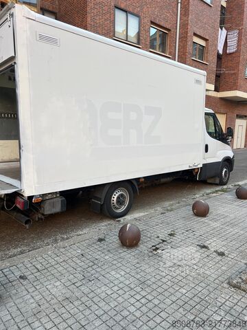 Chassi de caminhão Iveco Daily 35s18
