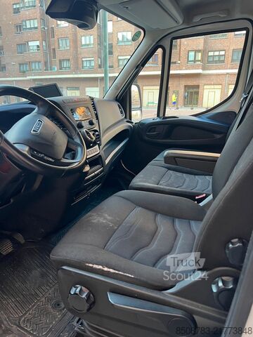 Chassi de caminhão Iveco Daily 35s18