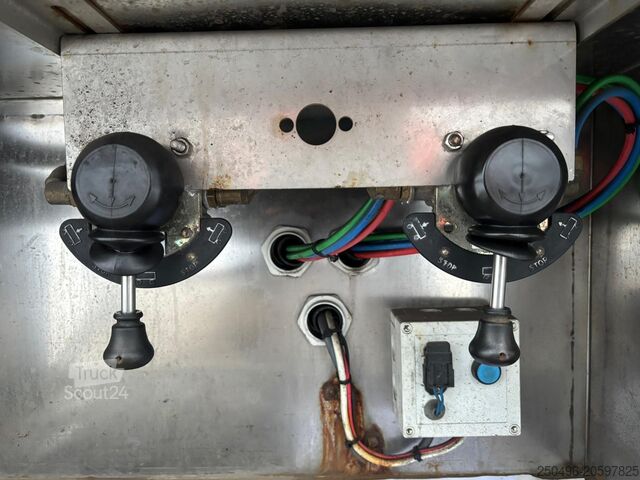 Транспортування в рефрижераторах/морозильниках VAK V-4-40 SAF AXLES