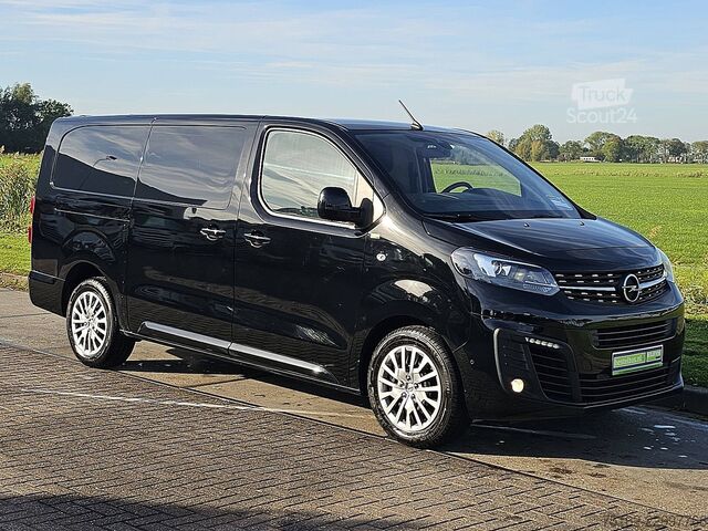 OPEL VIVARO 2.0 L3H1 Xenón LED Aire acondicionado automático 3 plazas Cámara Carplay PDC Control de  OPEL VIVARO 2.0 L3H1 Xenon LED Automatische Airco 3 ...