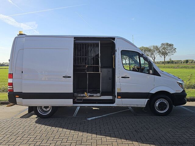 MERCEDES-BENZ SPRINTER 519 L2H2 N2 3500kg Attelage V6 3,0L Double monte Euro 6 Exonéré de BPM Caméra MERCEDES-BENZ SPRINTER 519 L2H2 N2 3500Kg Trekhaak V6 3.0Ltr ...