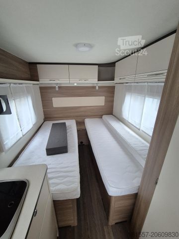 Karavan BÜRSTNER Premio Life 480 TL Markise, Fahrradträger