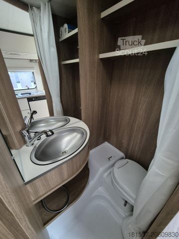 Караван BÜRSTNER Premio Life 480 TL Markise, Fahrradträger