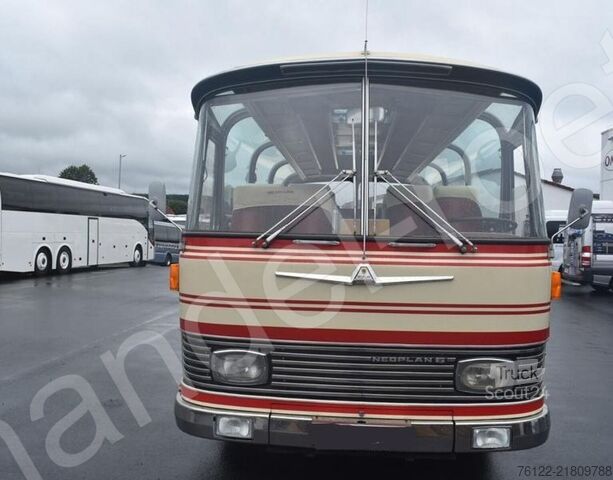 Tilausajobussi Neoplan ND 6 + Anhänger