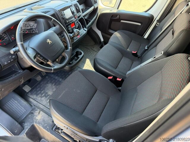 Paardenvervoer Peugeot Equi-Trek Sonic SW35P HORSE TRUCK (2) PAARDENCA...