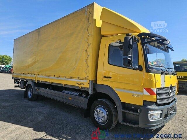 Avolavetta pressupeitolla Mercedes-Benz Atego 1227 Plane Spriegel LBW BÄR 1.500 Kg + AHK