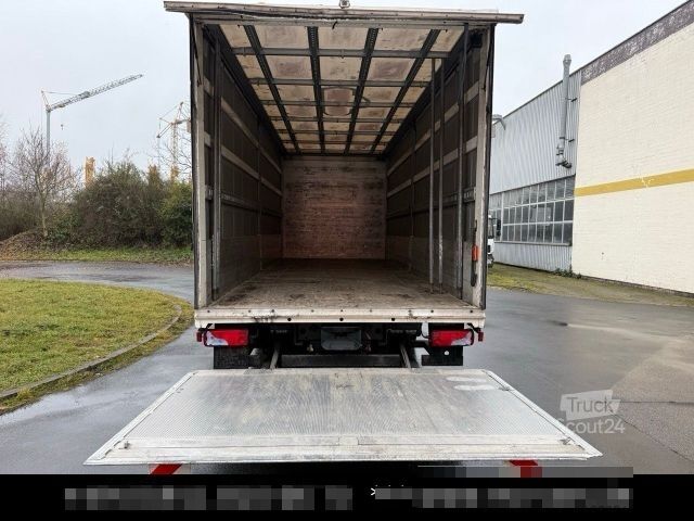 Flatbed truck with tarp MAN TGM 12.250 Pritsche Plane LBW Schlafkabine Autom