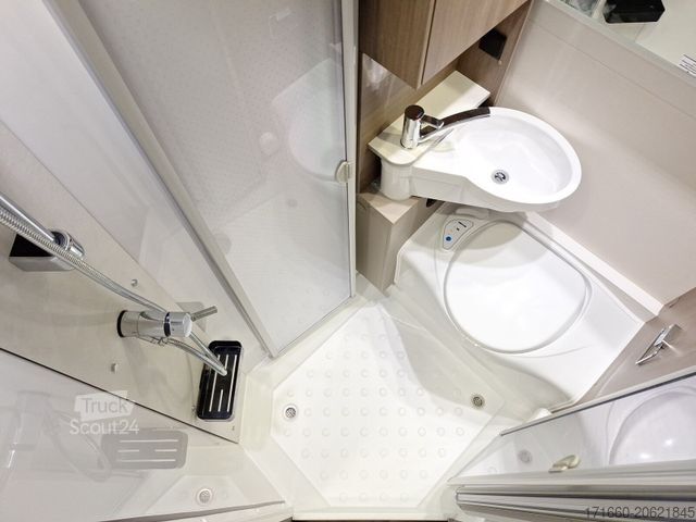 Teilintegriertes Wohnmobil CARADO T 135 Hubbett