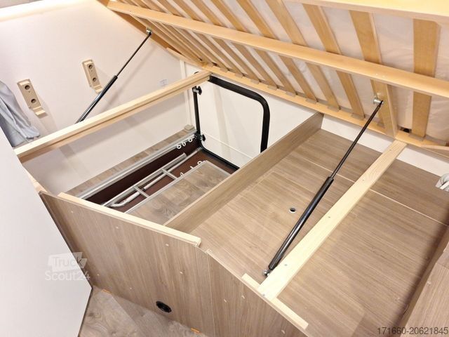 Teilintegriertes Wohnmobil CARADO T 135 Hubbett