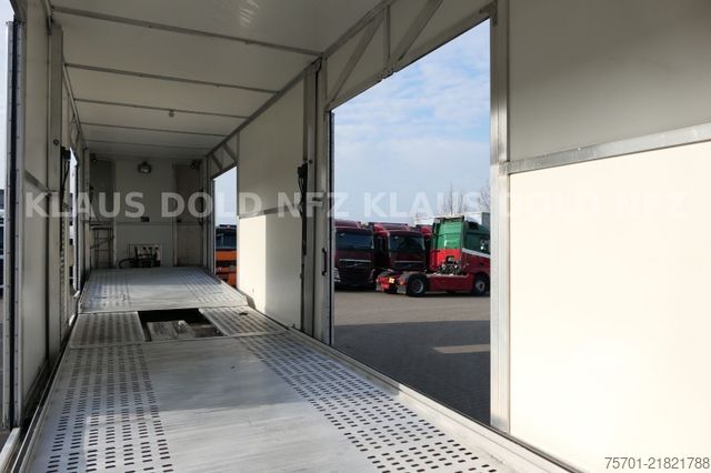 Semi-remorque porte-voitures  Moetefindt geschloss. Autotransporter