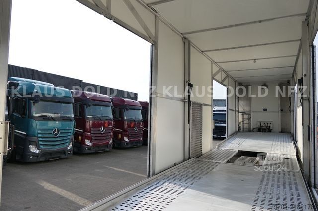 Semi-remorque porte-voitures  Moetefindt geschloss. Autotransporter