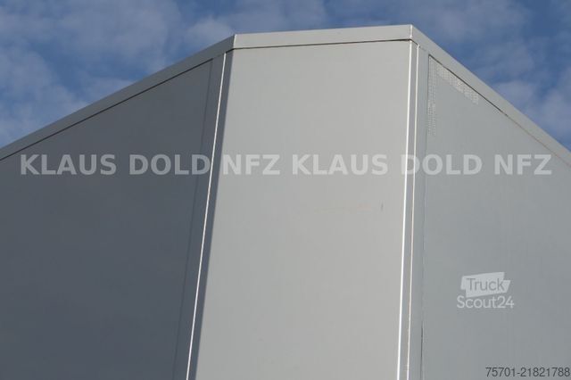 Semi-remorque porte-voitures  Moetefindt geschloss. Autotransporter
