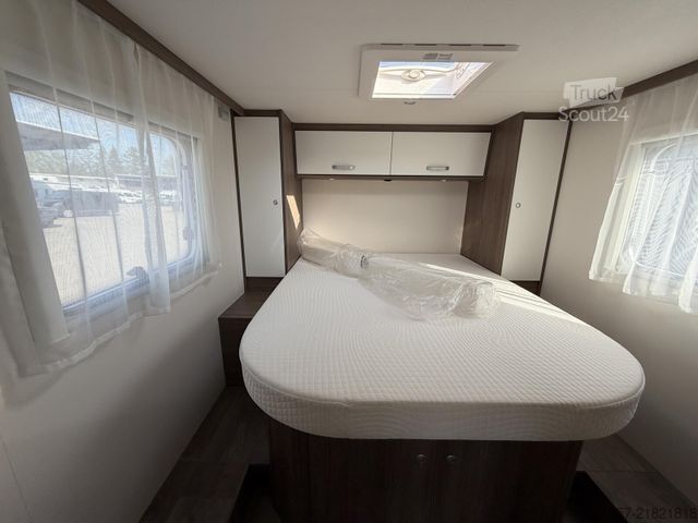 Halvintegrerad husbil CARADO V 339 Navi/Kamera, Markise, SAT/TV