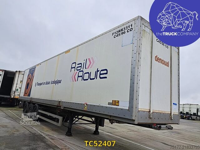 Transporte de contentores Fruehauf 