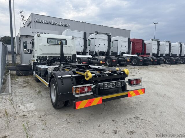 Навантажувач -навантажувач Fuso Canter 9C18 Abrollkipper GSR2