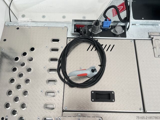 βαν μεταφοράς αυτοκινήτων Brian James Race Transporter 6 Autotransporter geschlossen