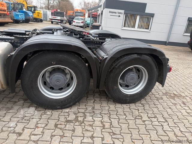 Standart çekici ünitesi MERCEDES-BENZ 2651 AROCS SZM 6x4 Klima Retarder Kipphydr.