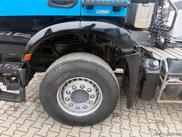 Standart çekici ünitesi MERCEDES-BENZ 2651 AROCS SZM 6x4 Klima Retarder Kipphydr.