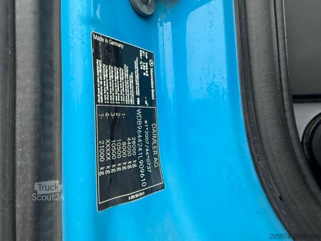 Standart çekici ünitesi MERCEDES-BENZ 2651 AROCS SZM 6x4 Klima Retarder Kipphydr.