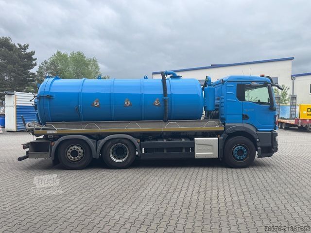 Вакуумен цистерна камион MAN 26.330 BL 6x2/4 14cbm Saugwagen