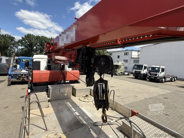 Macara montată pe camion MAN TGS 35.360 8X4 BB Dachdecker Kran bis 52 m
