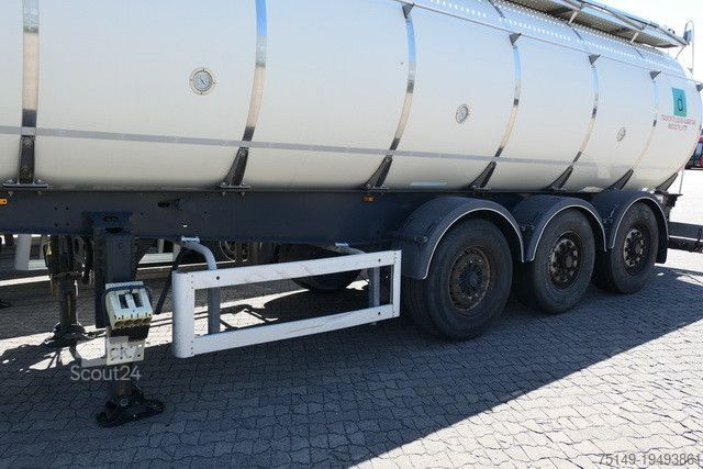 Полуприцеп-цистерна MENCI SA 105/Lebensmittel Tank 32 cbm./Liftachse