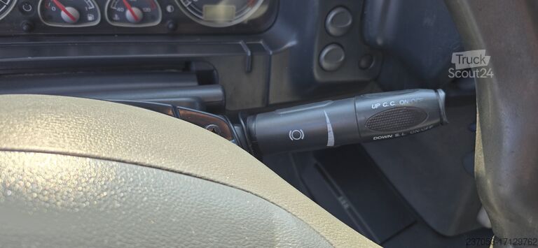 φορτηγό μεταφοράς φορτίου με τηλεσκόπιο Iveco