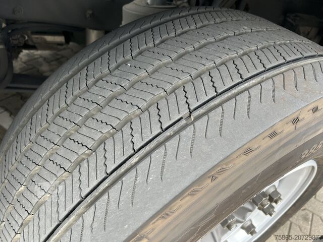 Standaard-SZM Volvo FH 500 Globetrotter XL / VEB+ / 2 Tanks / New T...