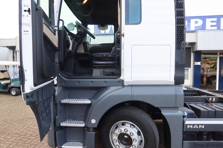 Шасі з кабіною MAN TGX 18 .340 4x2 Full air Chassis, twist locks