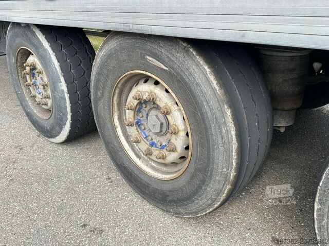 Transporte refrigerado/congelado Gray and Adams Meat Hook Thermo King SLXE 400