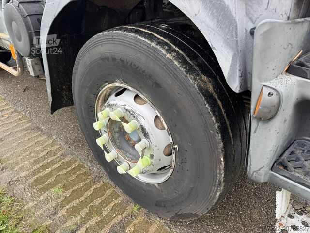 Pašizgāzējs Renault Kerax 320.26 dCI 6x4 Kipper