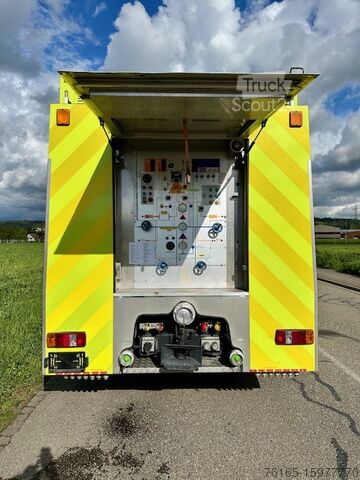 Tűzoltóautó Scania 124C 420 4x4 TLF