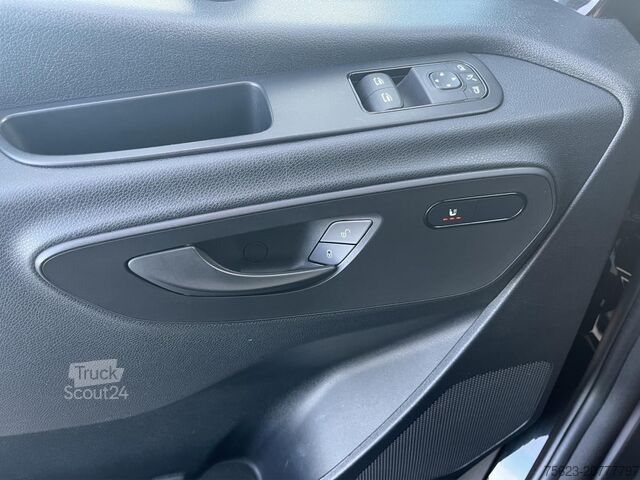 Fourgon tôlé Mercedes-Benz Sprinter 215 CDI Kasten  Klima Distr. Sitzh. AHK ParkPaket