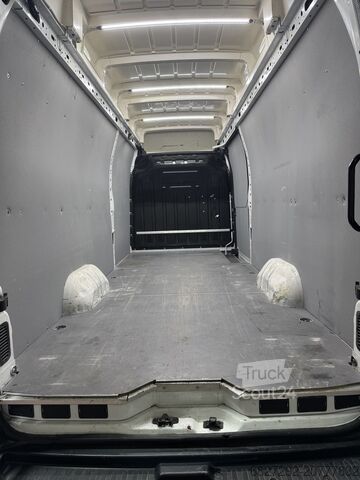 Bestelwagen met verhoogd dak Renault Master T35