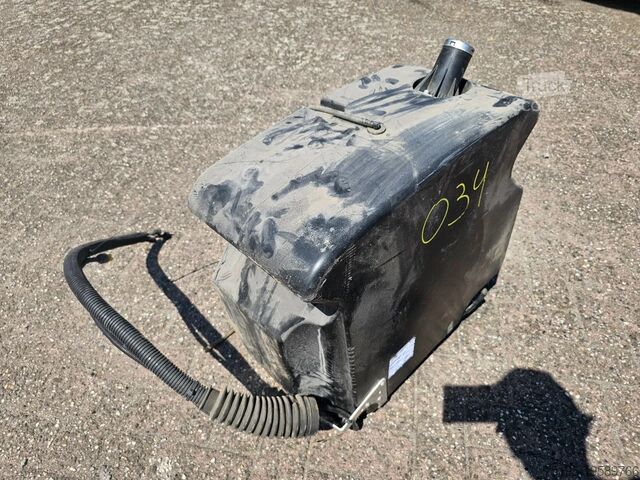 MAN AdBlue tank - 81.15402-5008 MAN Adblue tank - 81.15402-5008