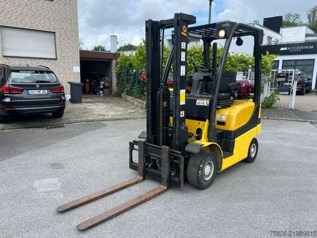 Carretilla elevadora frontal YALE GLP16VX Gas 3,2M 1600KG