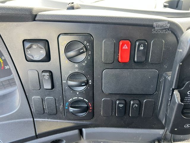 Fourgon porte-voitures MERCEDES-BENZ Atego 818 Auto/Maschinen Transporter