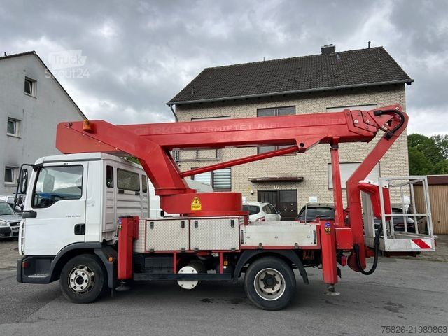 Plataforma de trabalho montada em camião MAN TGL 8.180 Bison Palfinger TKA 28 M Hubsteiger