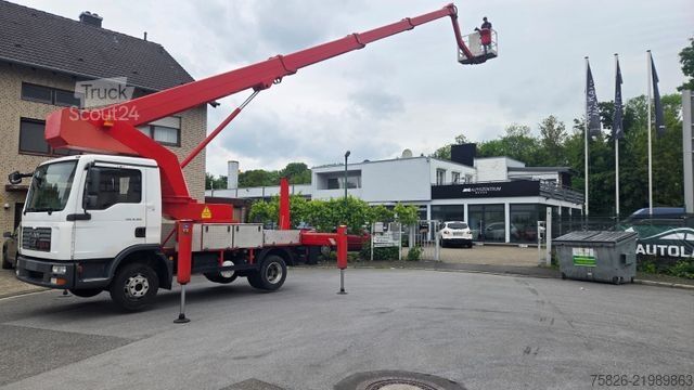 Plataforma de trabalho montada em camião MAN TGL 8.180 Bison Palfinger TKA 28 M Hubsteiger