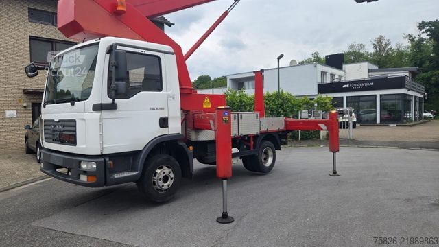 Plataforma de trabalho montada em camião MAN TGL 8.180 Bison Palfinger TKA 28 M Hubsteiger