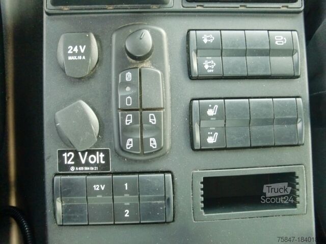 Driewegkiepwagen Mercedes-Benz Unimog U 423