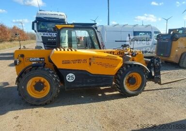 Teleskopski nakladalnik JCB 525-60 HI VIZ